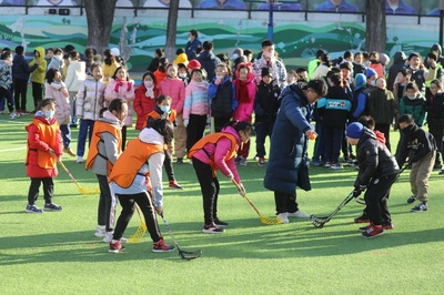 “喜迎冬奥盛会 感受冰雪文化”--北京师范大学实验小学举办迎冬奥冰雪嘉年华活动