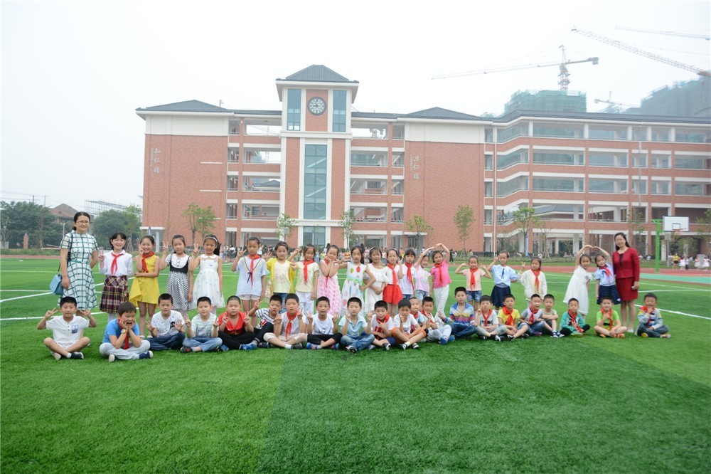 海门市第一实验小学圆满竣工,学生喜看新校园